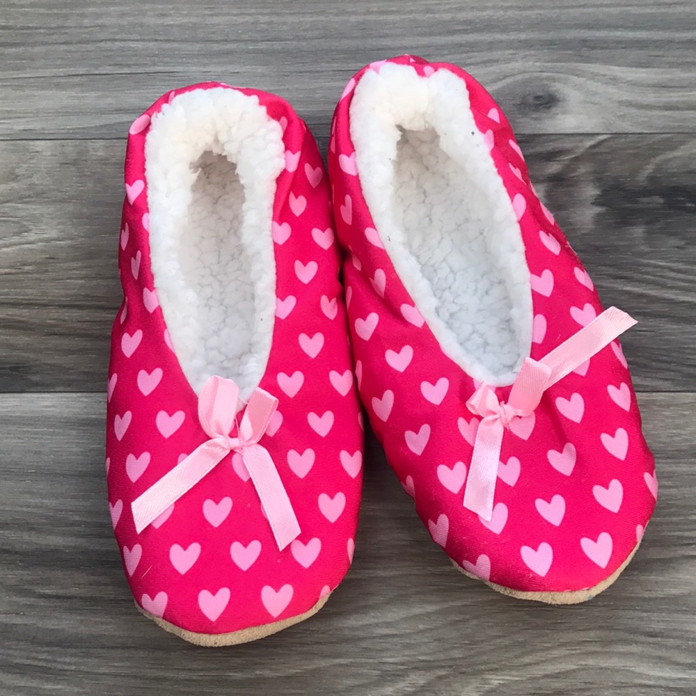 Skidders pink slippers size 5/6